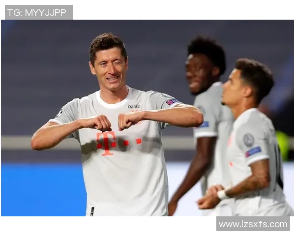 国王杯激战拜仁与里昂平局绝杀瞬间引发全场狂欢战术解析