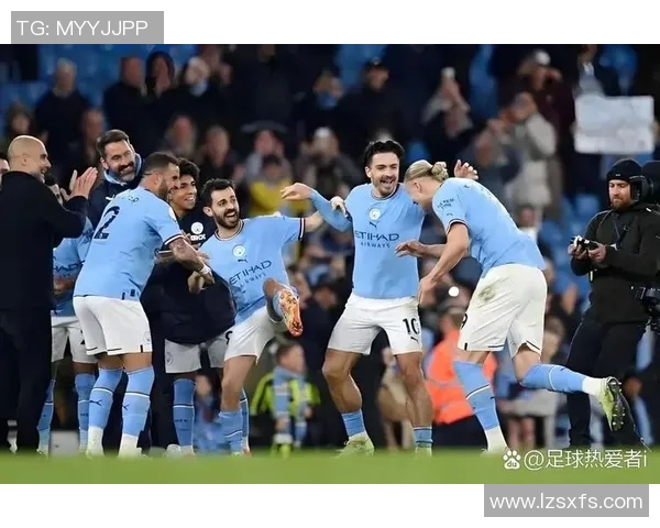意甲大战曼城轻取曼联三球大胜引发全场热议与焦点分析