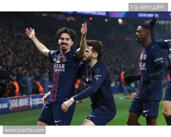 足总杯精彩对决多特蒙德大胜巴黎圣日耳曼帽子戏法点燃全场激情